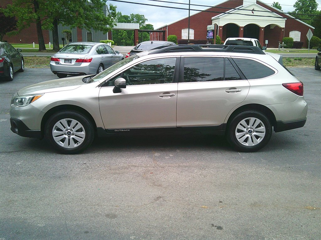 2017 Subaru Outback Premium
