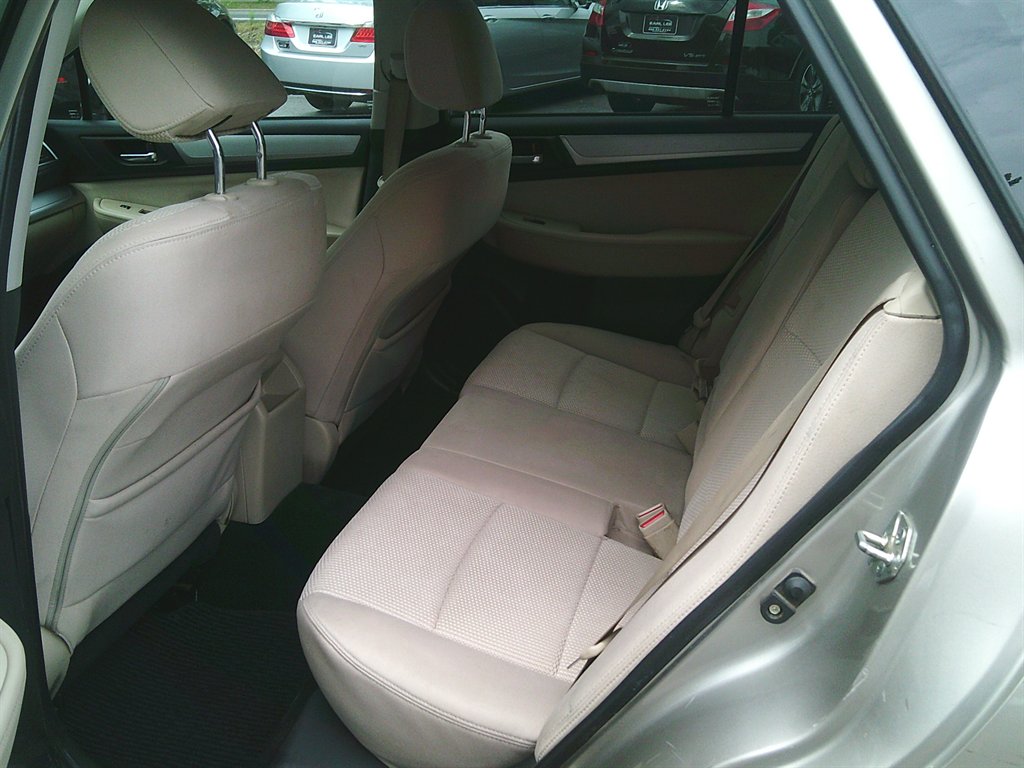 2017 Subaru Outback Premium - Photo 6