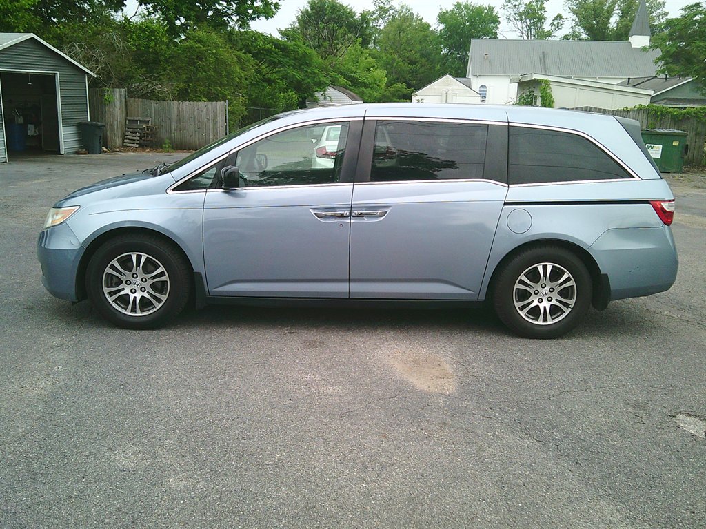 2013 Honda Odyssey EX-L w/DVD Rear Entertainment System's photo