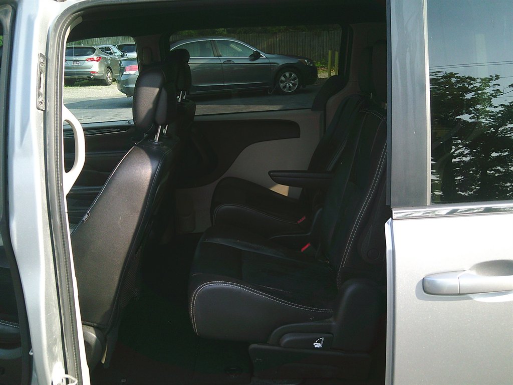 2019 Dodge Grand Caravan SXT - Photo 6