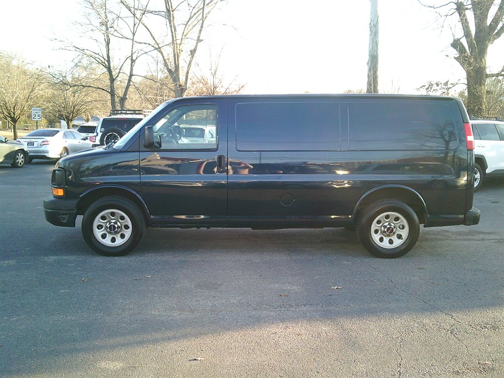 2010 GMC Savana Cargo Base